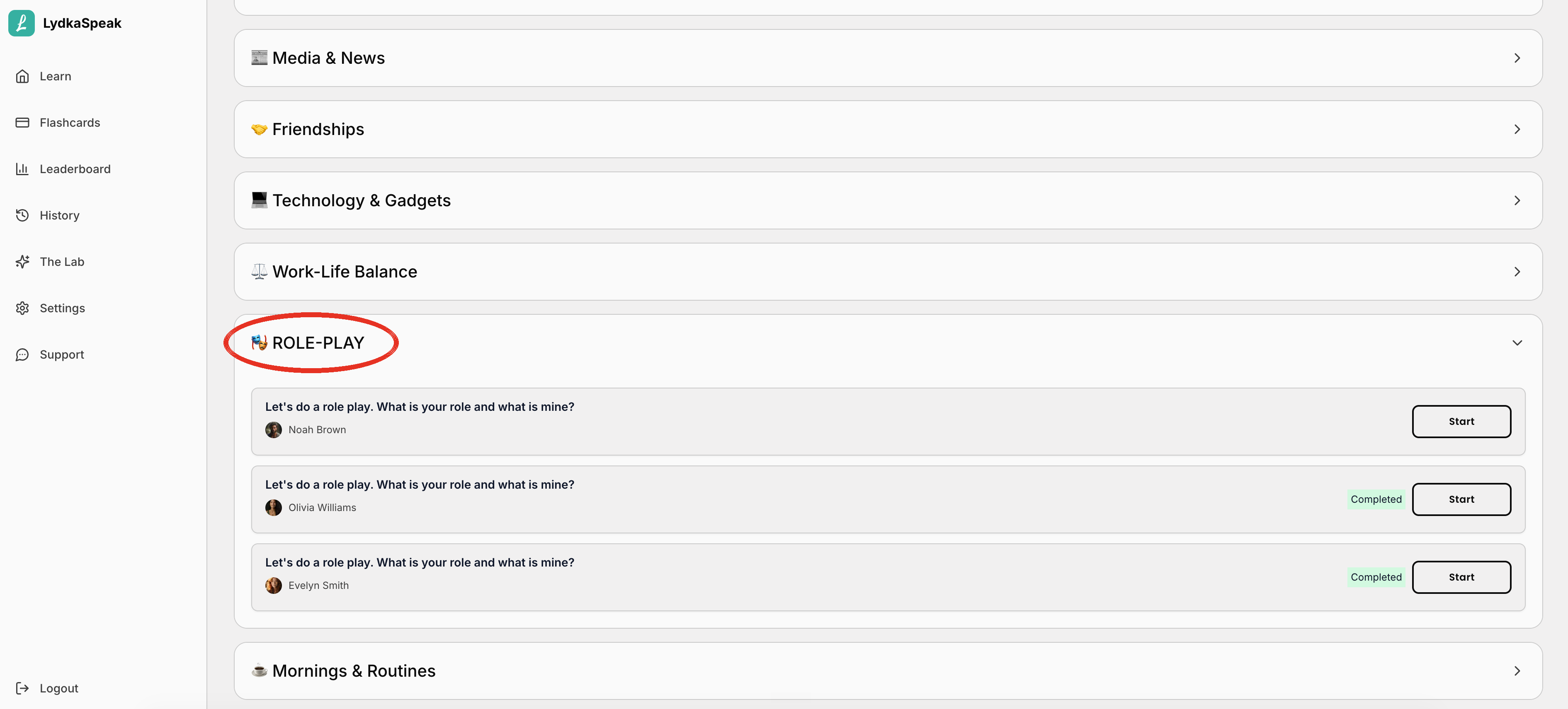 Téma ROLE-PLAY v zozname Topics — divadelné masky a veľké písmená