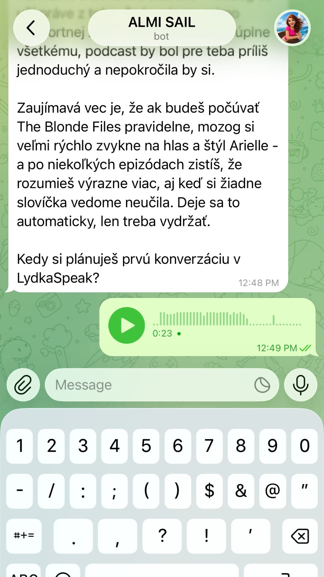 Odoslaná hlasovka so zeleným play tlačidlom